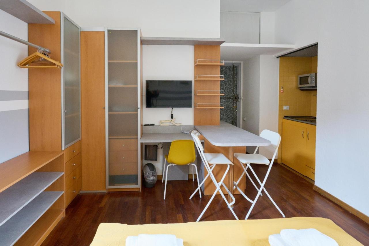 Artist Nadia'S Apartment In Porta Vercellina Mediolan Zewnętrze zdjęcie