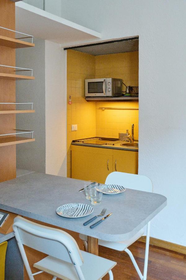 Artist Nadia'S Apartment In Porta Vercellina Mediolan Zewnętrze zdjęcie