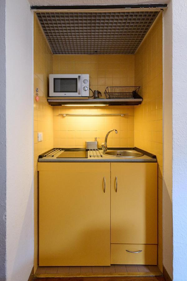 Artist Nadia'S Apartment In Porta Vercellina Mediolan Zewnętrze zdjęcie