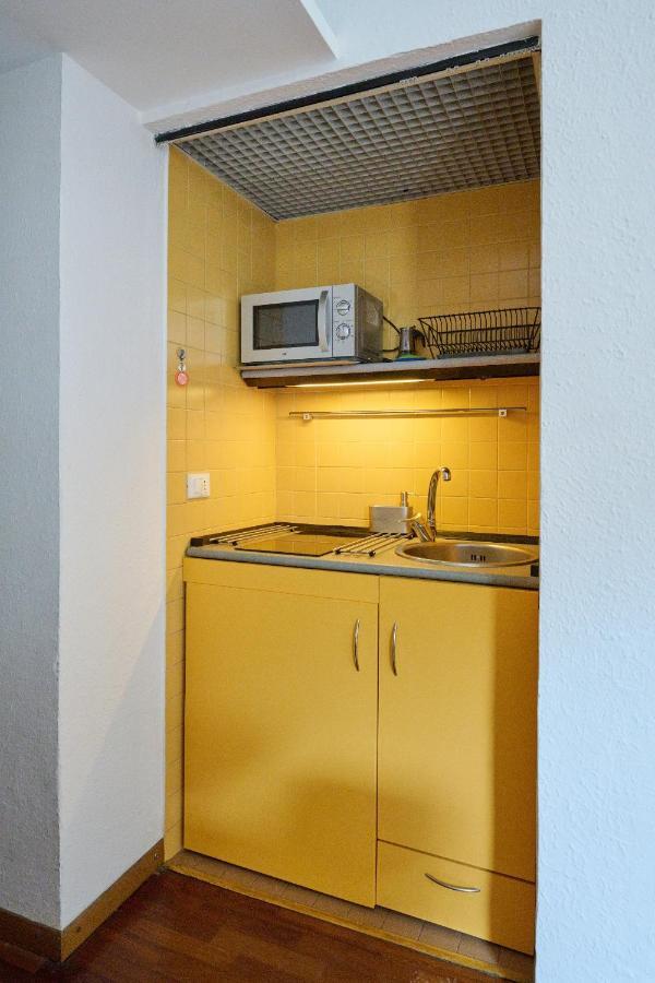 Artist Nadia'S Apartment In Porta Vercellina Mediolan Zewnętrze zdjęcie